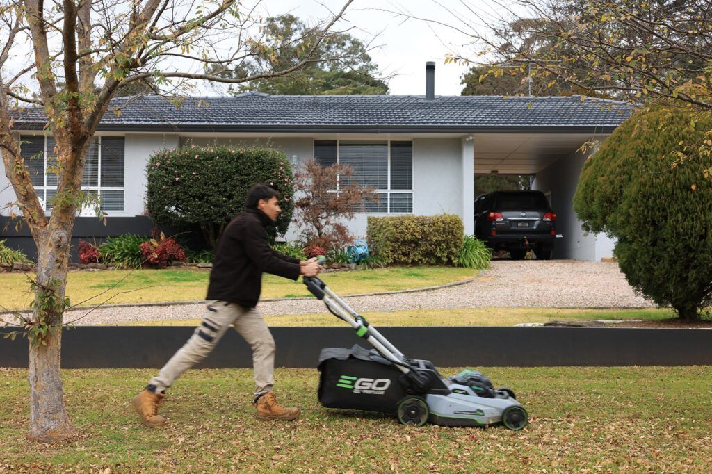 Grass cutting service Liverpool